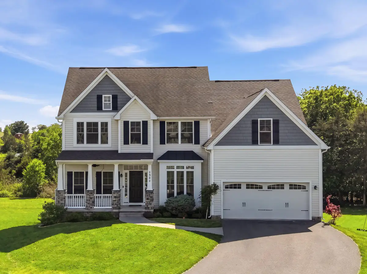 Exterior real estate photography, Shenandoah Valley